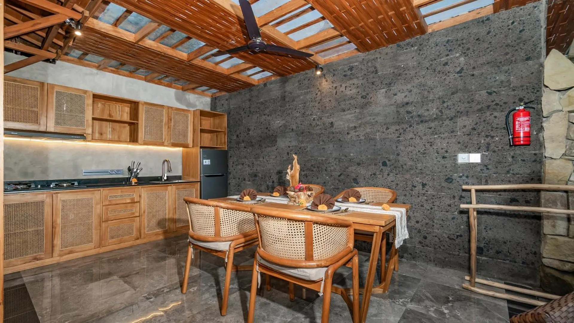 Villa Aix Di Sawah Ubud Indonesia