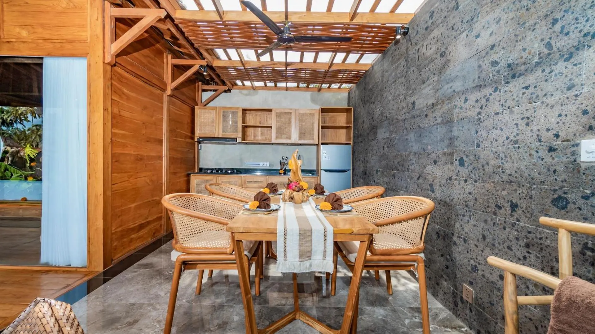 Villa Aix Di Sawah Ubud Indonesia