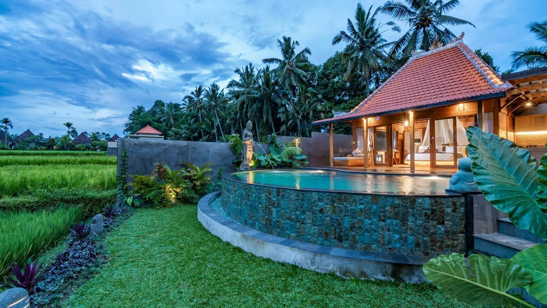 Aix Di Sawah Ubud