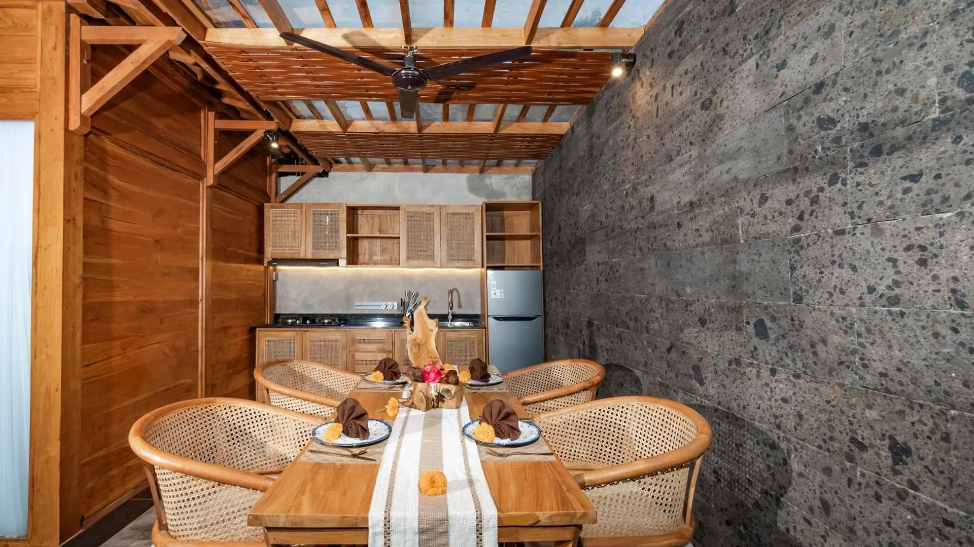 Vila Aix Di Sawah Ubud